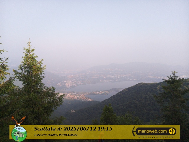 immagine della webcam nei dintorni di Monte Cornizzolo: webcam Civate