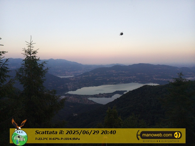 immagine della webcam nei dintorni di Albese con Cassano: webcam Civate
